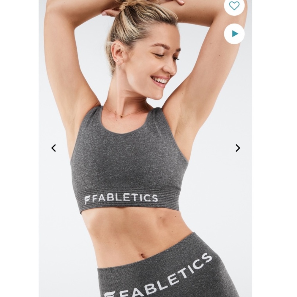 NWT Fabletics Luciana Seamless sports bra